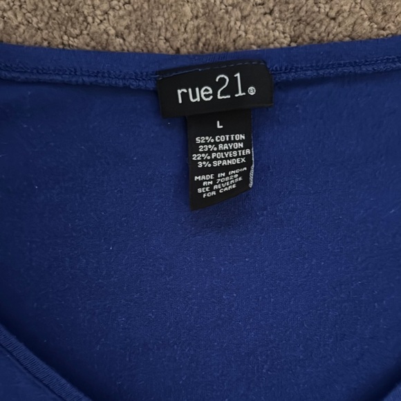 Rue21 Blue Fitted Long Sleeve Blouse Women’s Size Large - Picture 2 of 3